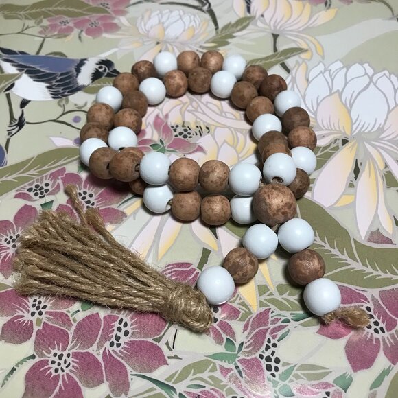 Unbranded Decor Farmhouse 16 in Natural Wood White Beaded Jute Tassel Garland - Picture 1 of 6